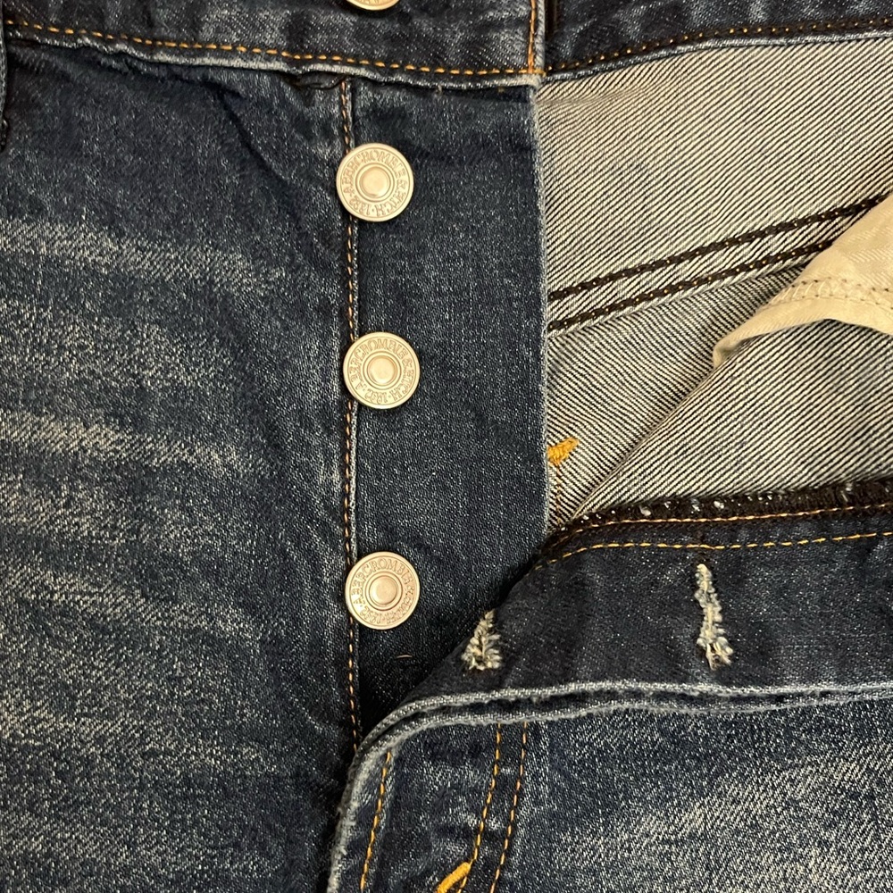 Abercrombie & Fitch Dark Blue Distressed Jean Shorts. Size 29/2. EUC - Picture 7 of 11